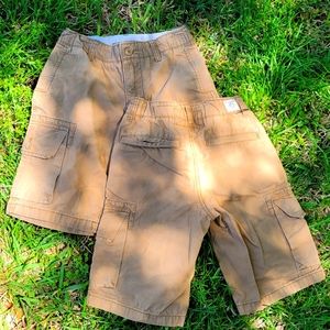 GAP boys cargo shorts x3